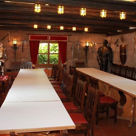 נירנברג Hotel Zur Friedenslinde מראה חיצוני תמונה