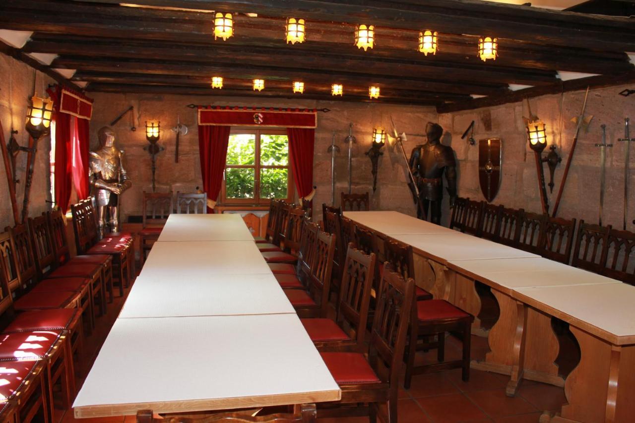 נירנברג Hotel Zur Friedenslinde מראה חיצוני תמונה