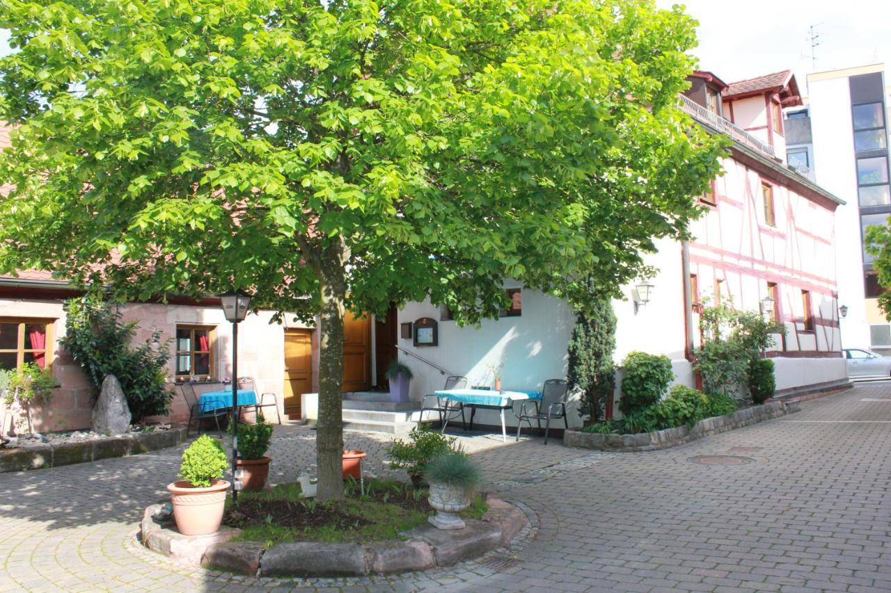 נירנברג Hotel Zur Friedenslinde מראה חיצוני תמונה